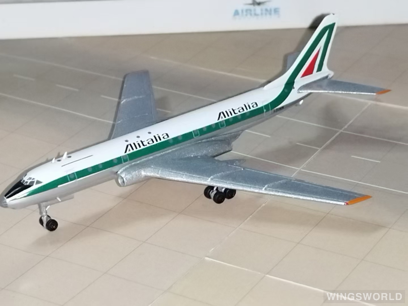 Retro models 1:400 RETRO4002 Czech Airlines 捷克航空 Tupolev Tu-104 OK-NDF