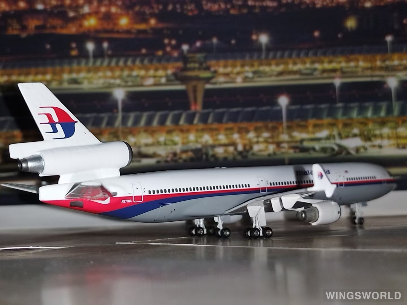 Phoenix 1:400 McDonnell Douglas MD-11 Malaysia Airlines 马来西亚