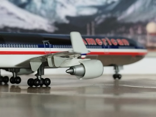 Dragon Models 1:400 McDonnell Douglas MD-11 American