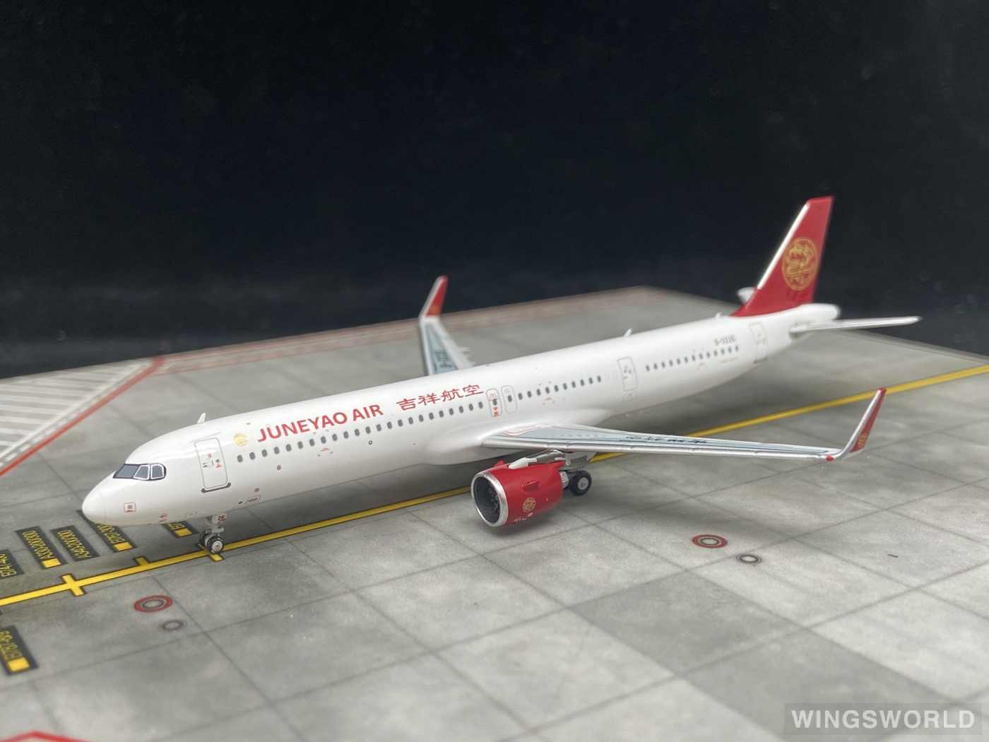 HYJLwings 1:400 HY210083 Juneyao Airlines 吉祥航空 Airbus A321neo B-322E