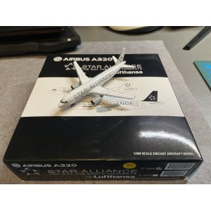 Lufthansa 汉莎航空 Airbus A320 D-AIQS 星空联盟 XX4075 JC Wings 1:400