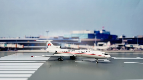 PH11798 Air Koryo 朝鲜高丽航空Tupolev TU-154B P-552 Phoenix