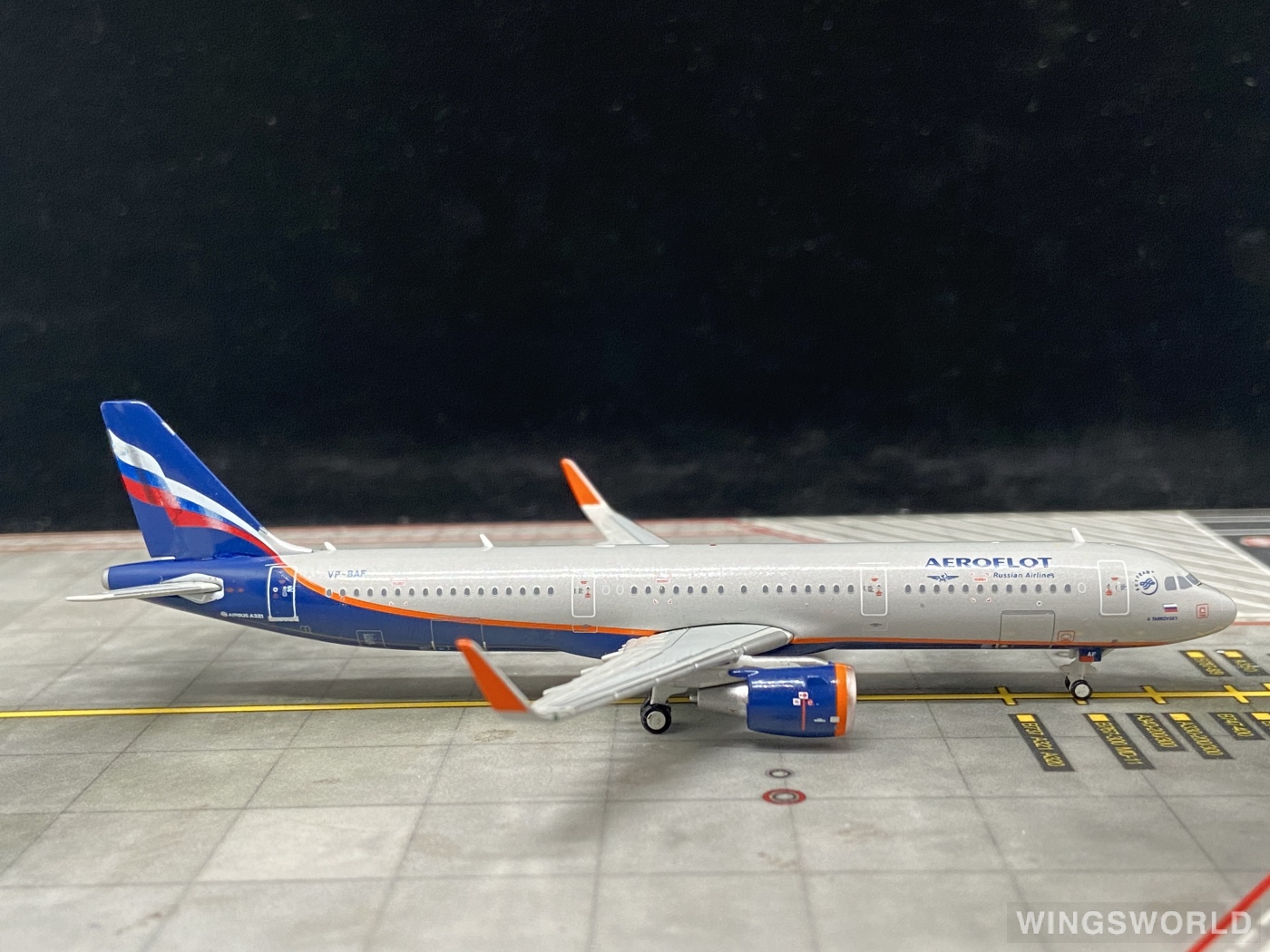 Geminijets 1:400 GJAFL1497 Aeroflot 俄罗斯航空 Airbus A321 VP-BAF