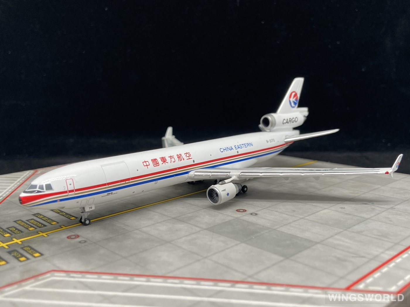 AeroClassics 1:400 ACB2170 China Eastern 中国东方航空 McDonnell Douglas MD-11 B-2170