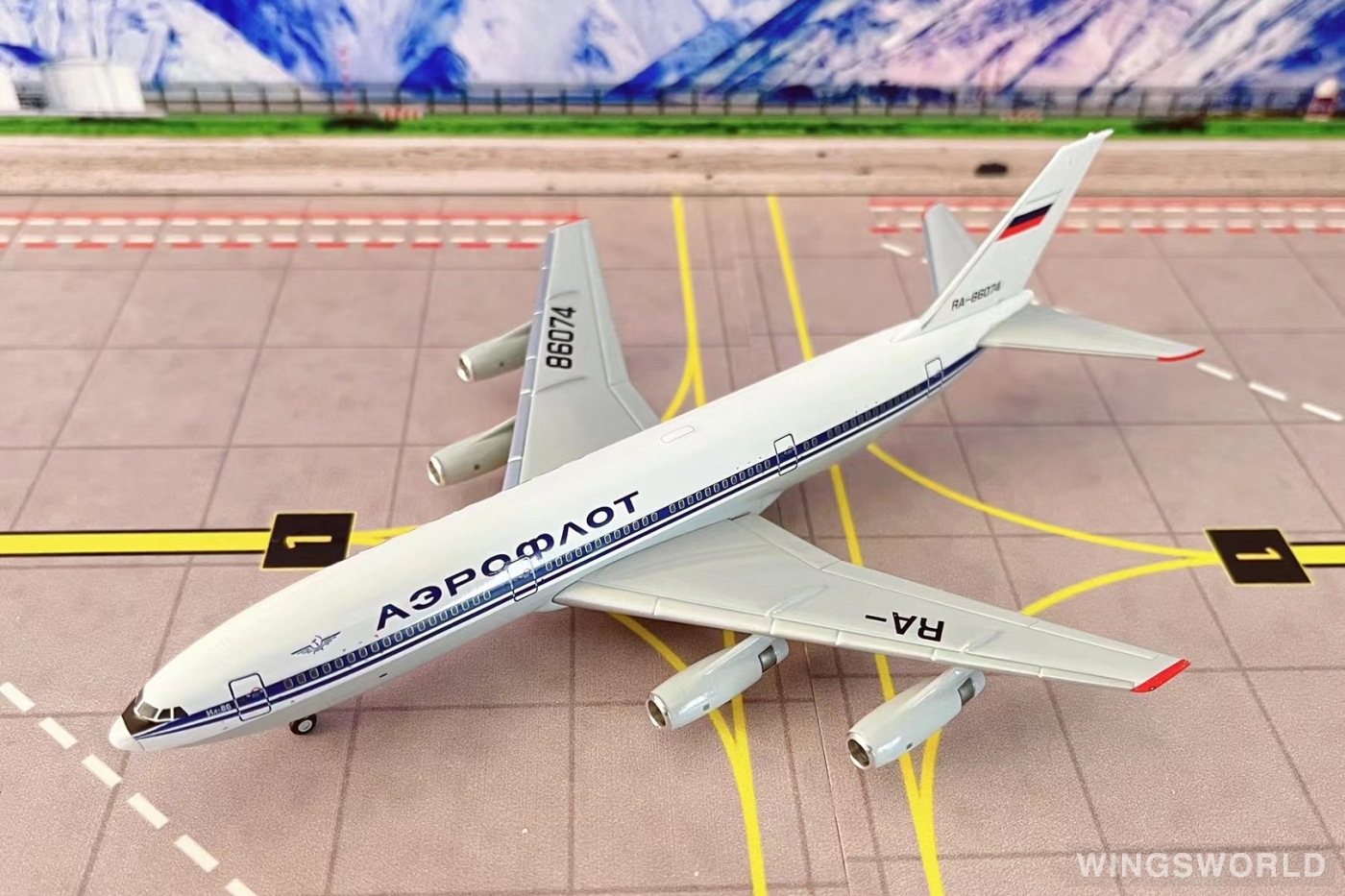 JC Wings 1:400 XX40090 Aeroflot 俄罗斯航空 Ilyushin Il-86 RA-86074