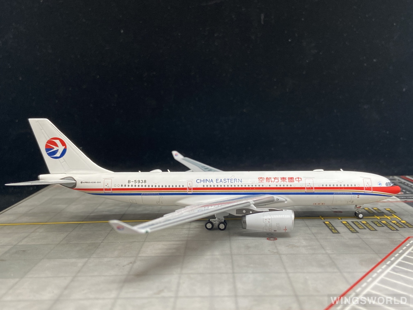 Pandamodel 1:400 202017 China Eastern 中国东方航空 Airbus A330-200 B-5938