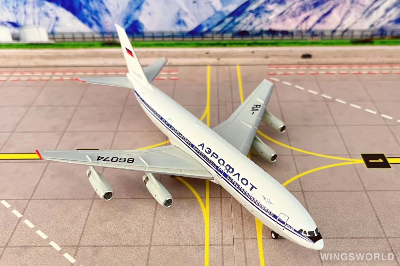 JC Wings 1:400 XX40090 Aeroflot 俄罗斯航空 Ilyushin Il-86 RA-86074