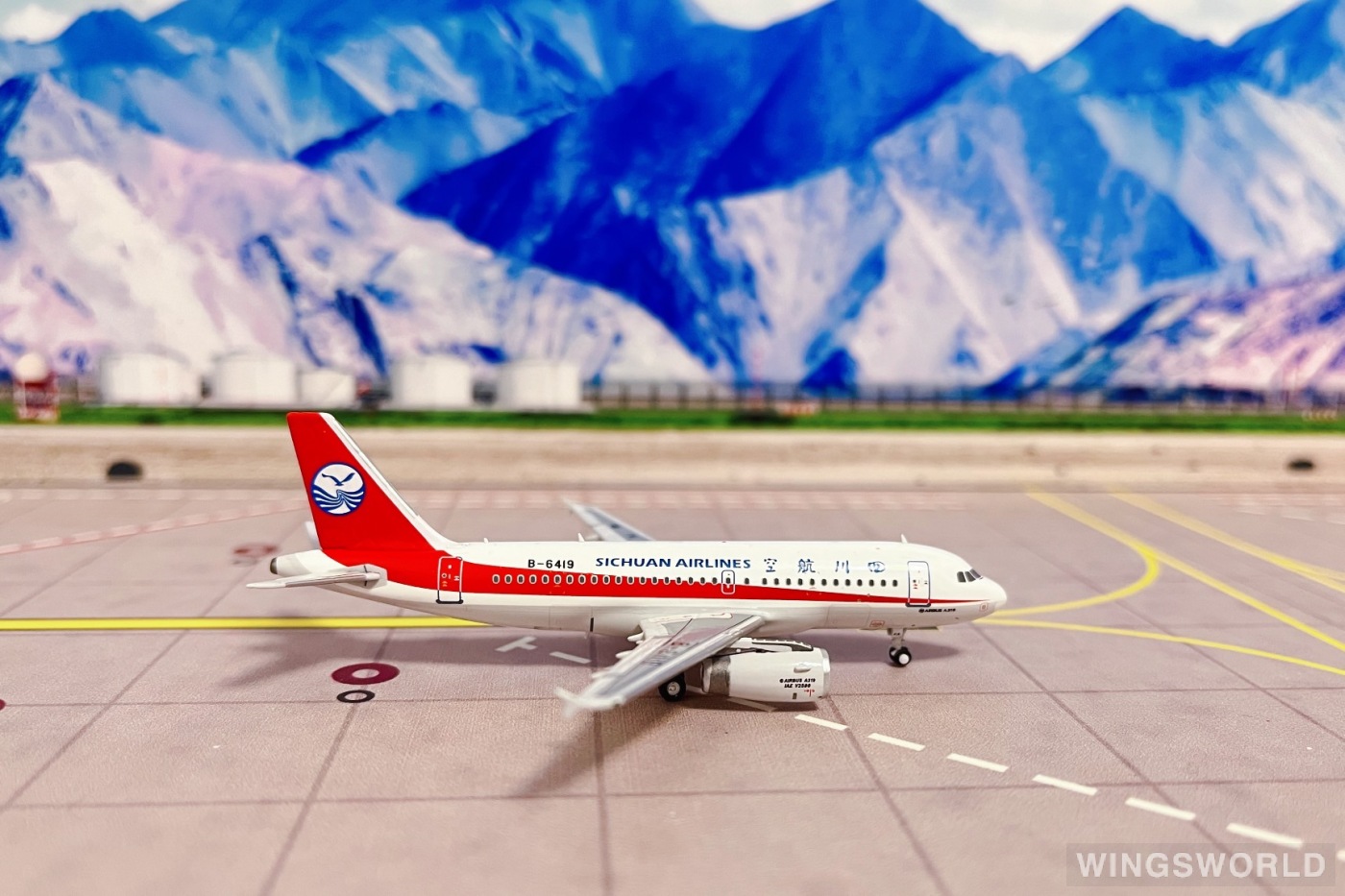 Pandamodel 1:400 PM19033 Sichuan Airlines 四川航空 Airbus A319 B-6419