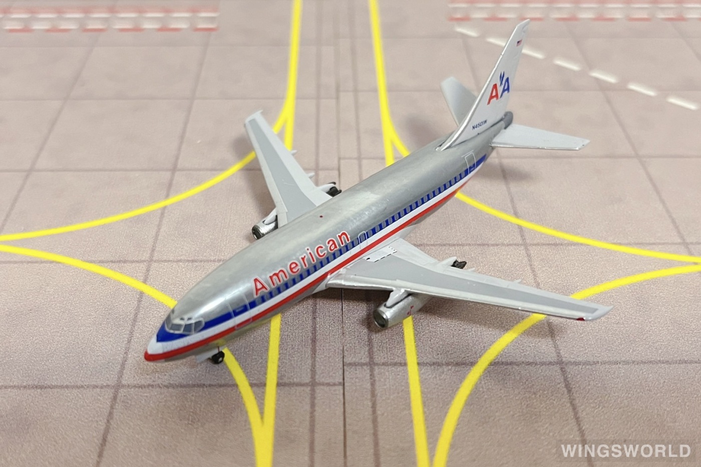 AeroClassics 1:400 BBX41627 American Airlines 美国航空 Boeing 737-200 N4501W