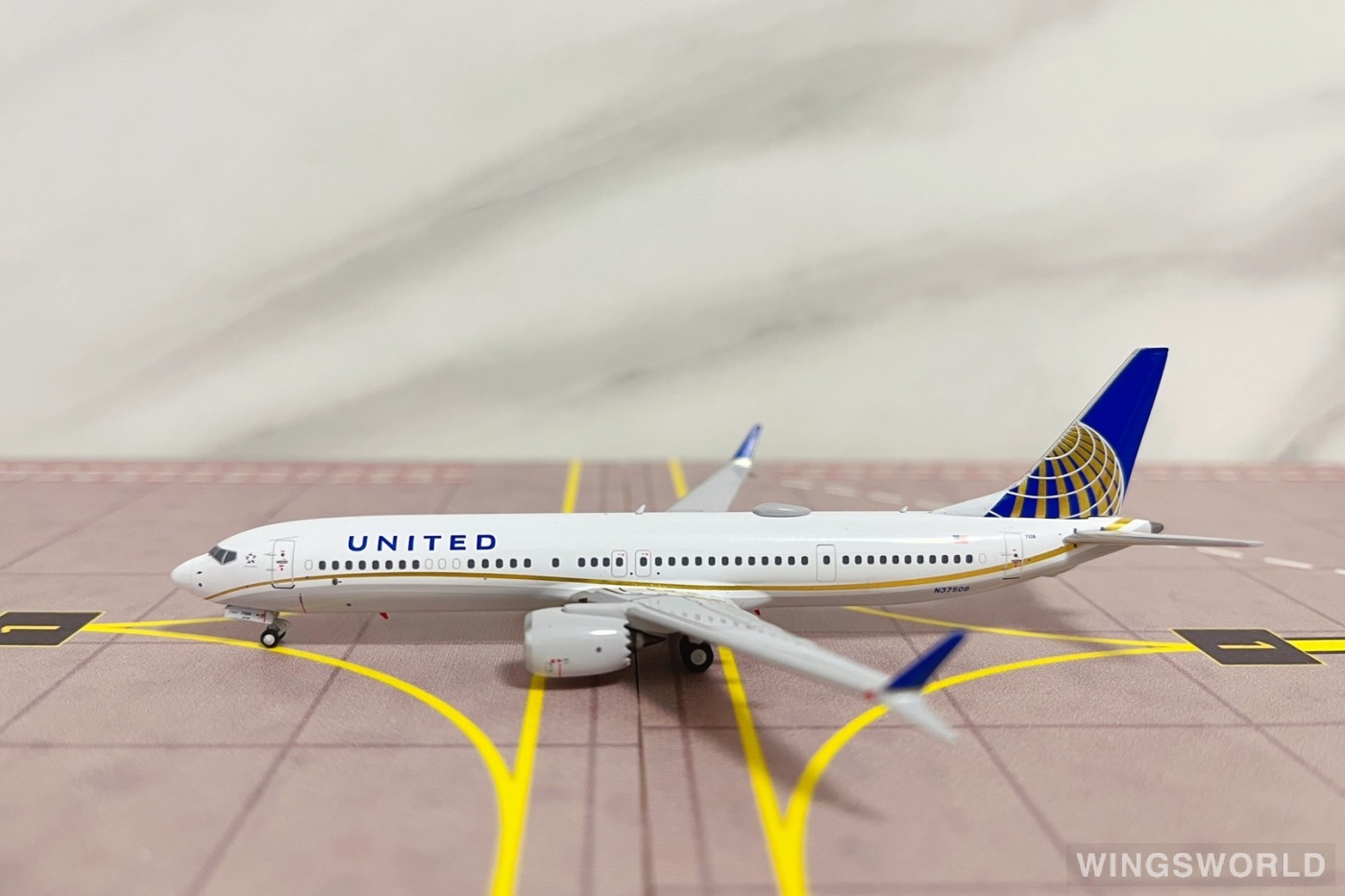 NGmodels 1:400 NG89001 United Airlines 美国联合航空 Boeing 737 MAX 9 N37508