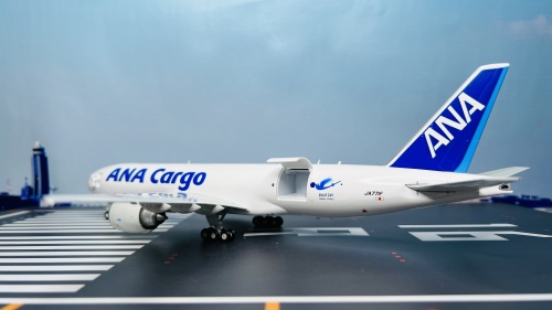 SA2012C ANA 全日空Boeing 777-200LRF JA771F 开门货机JC Wings