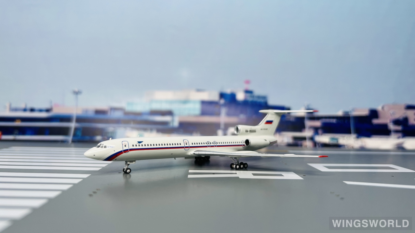 NGmodels 1:400 NG54008 Russia State Transport Company Tupolev Tu-154 RA-85555