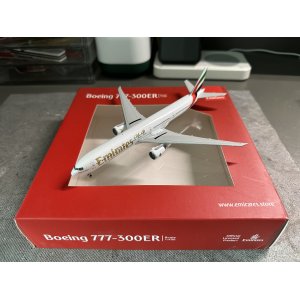 Emirates 阿联酋航空 Boeing 777-300 A6-ENJ  GJUAE1745 Geminijets 1:400