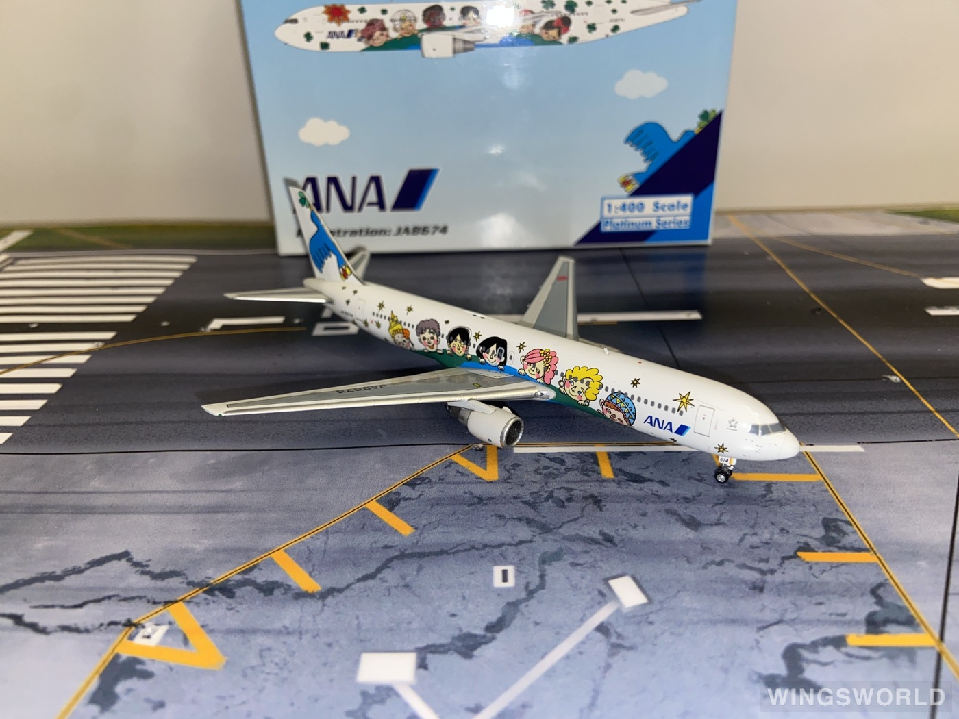 Phoenix 1:400 PH10750 ANA 全日空 Boeing 767-300 JA8674