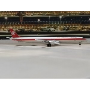 Air Canada 加拿大航空 Douglas DC-8 C-FITK 1980s colors. With 