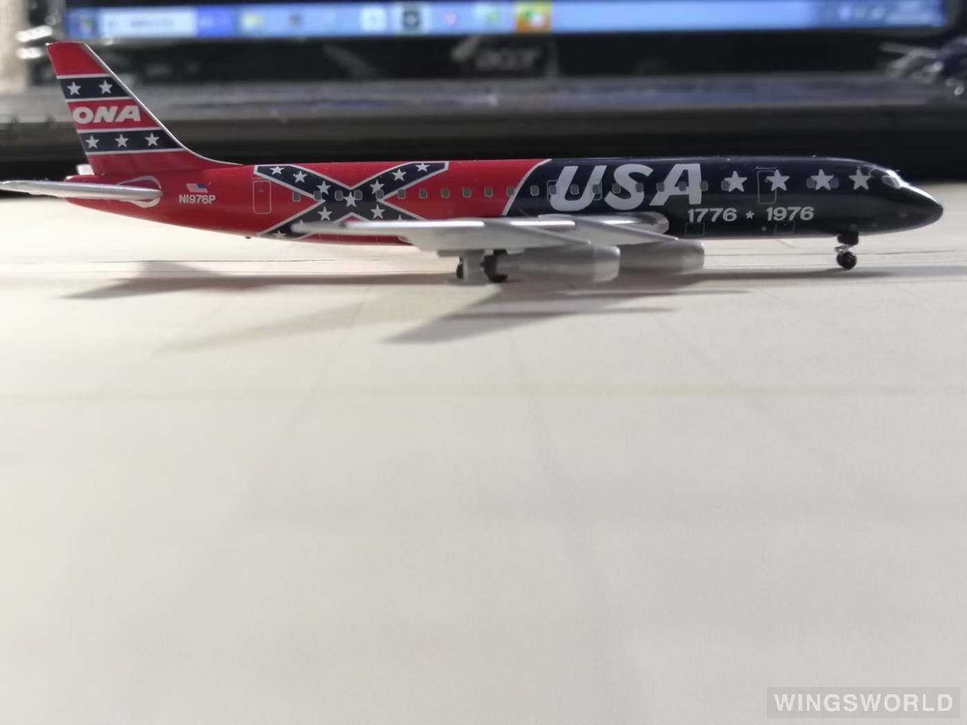 AeroClassics 1:400 ACN1976P American Overseas Airlines 美国海外航空 Douglas DC-8 N1976P