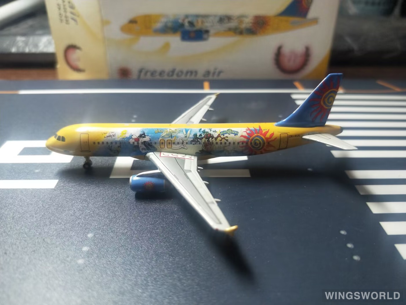 Phoenix 1:400 PH10091 Freedom Air 新西兰自由航空 Airbus A320 ZK-OJL