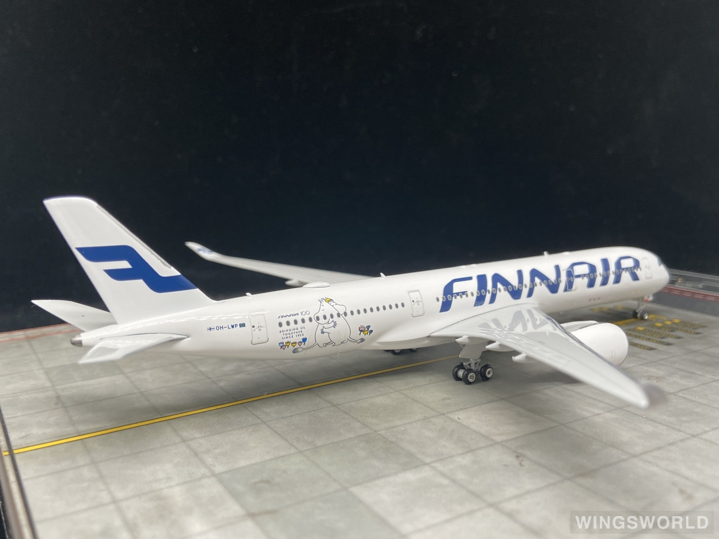 Phoenix 1:400 PH04516 Finnair 芬兰航空 Airbus A350-900 OH-LWP