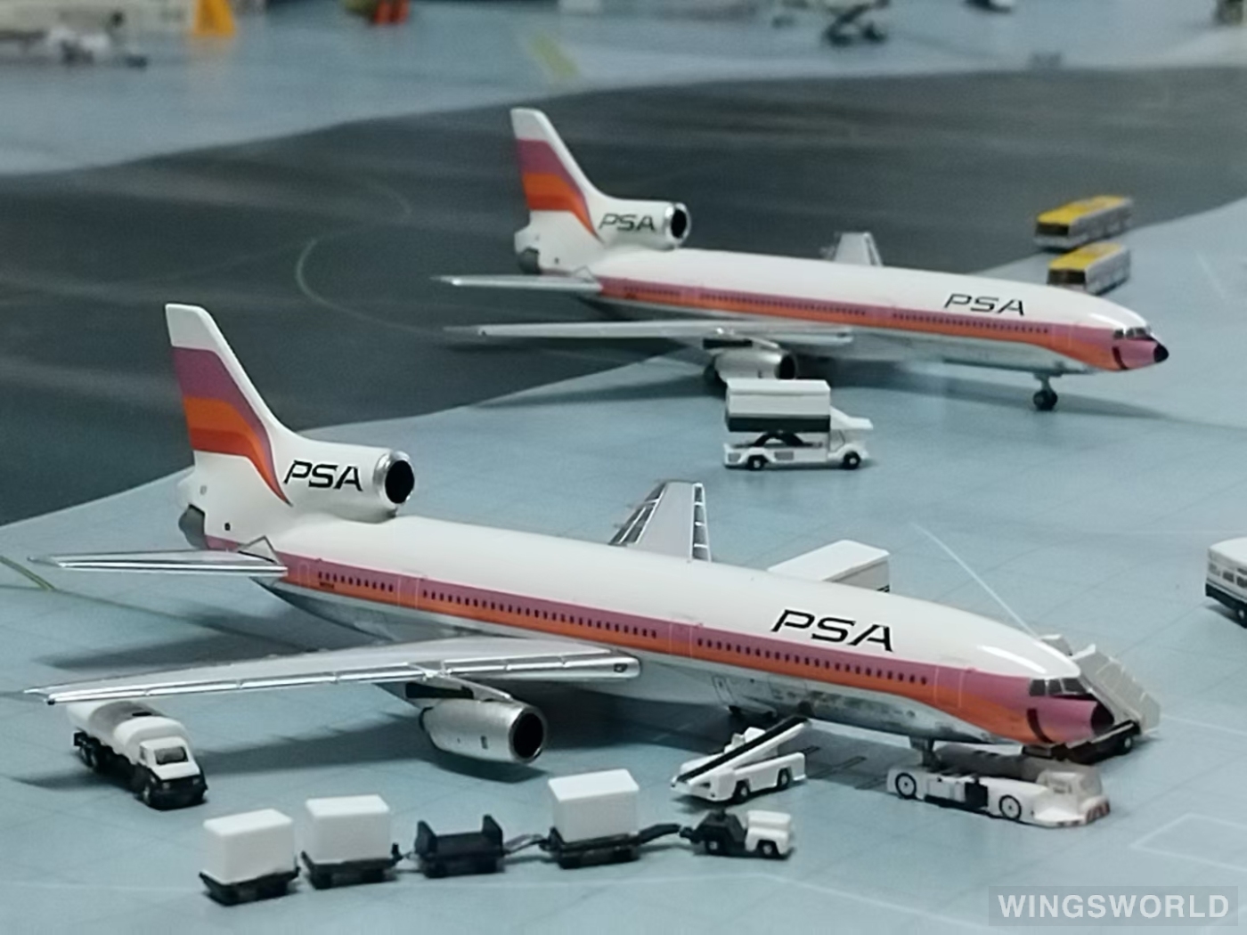 AeroClassics 1:400 LM419562 PSA Airlines Lockheed L-1011 TriStar N10112