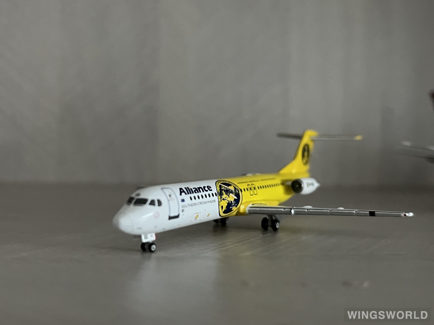 Geminijets 1:400 GJUTY1996 Alliance Airlines Fokker 100 VH-UQG
