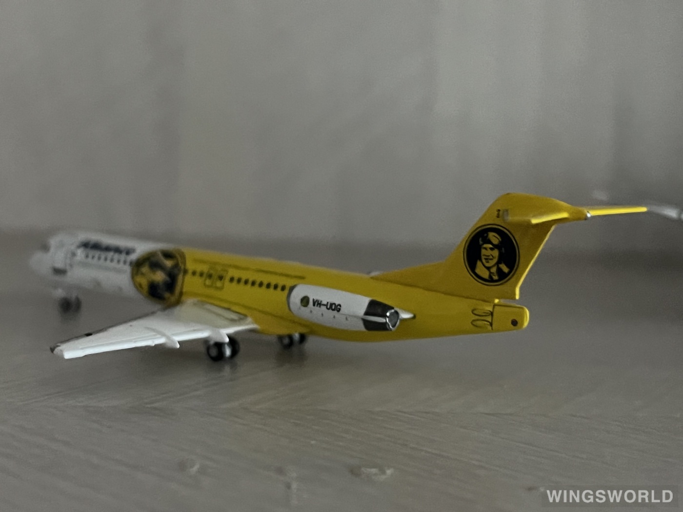Geminijets 1:400 GJUTY1996 Alliance Airlines Fokker 100 VH-UQG