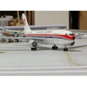 China Eastern 中国东方航空 Airbus A300-600 B-2307 1990s colors. With rolling gears. AC90304 AeroClassics 1:400