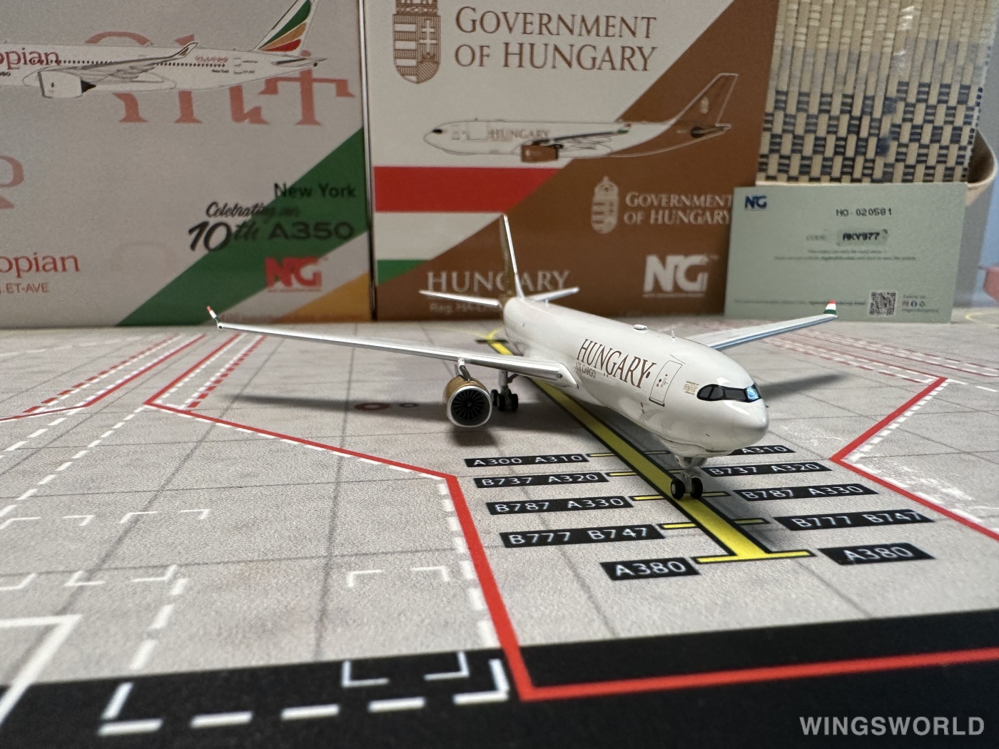 NGmodels 1:400 NG61038 Wizz Air 维兹航空 Airbus A330-200 HA-LHU
