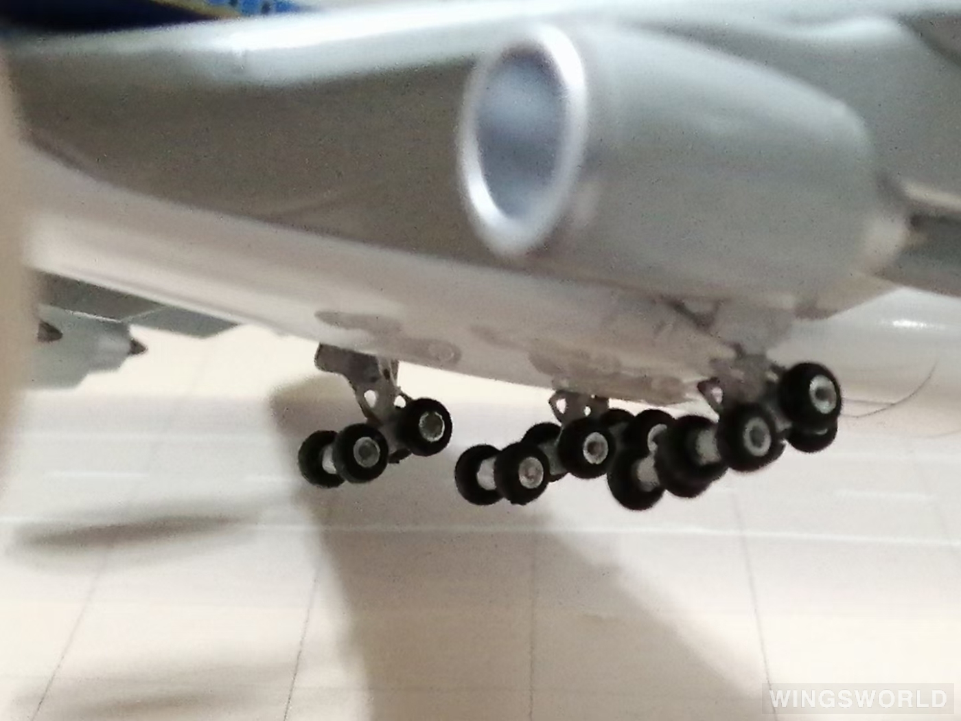 Dragon Models 1:400 56283 China Southern 中国南方航空 Airbus A380-800 B-6136