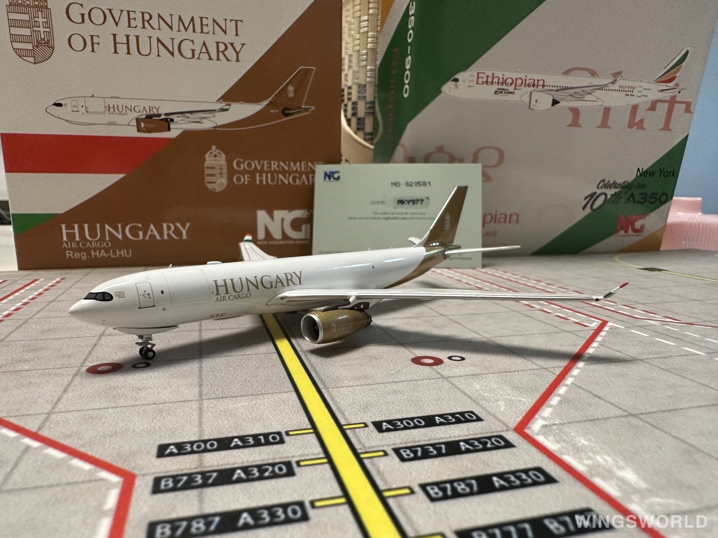 NGmodels 1:400 NG61038 Wizz Air 维兹航空 Airbus A330-200 HA-LHU
