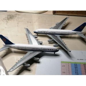 China Southern 中国南方航空 Airbus A380-800 B-6136  56283 Dragon Models 1:400