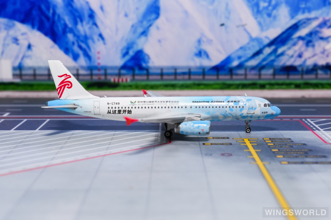 Phoenix 1:400 PH11339 Shenzhen Airlines 深圳航空 Airbus A320 B-6749