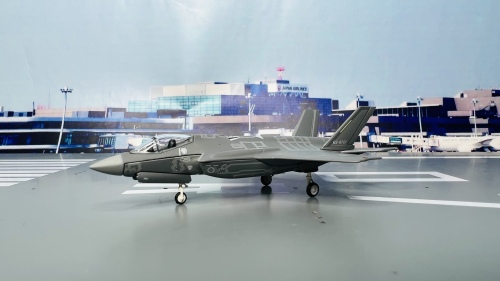 JASDF 日本航空自卫队 Lockheed Martin F-35 69-8701  558426 Herpa 1:200