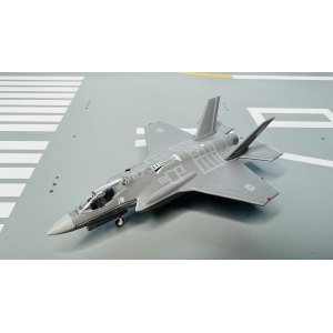 JASDF 日本航空自卫队 Lockheed Martin F-35 69-8701  558426 Herpa 1:200