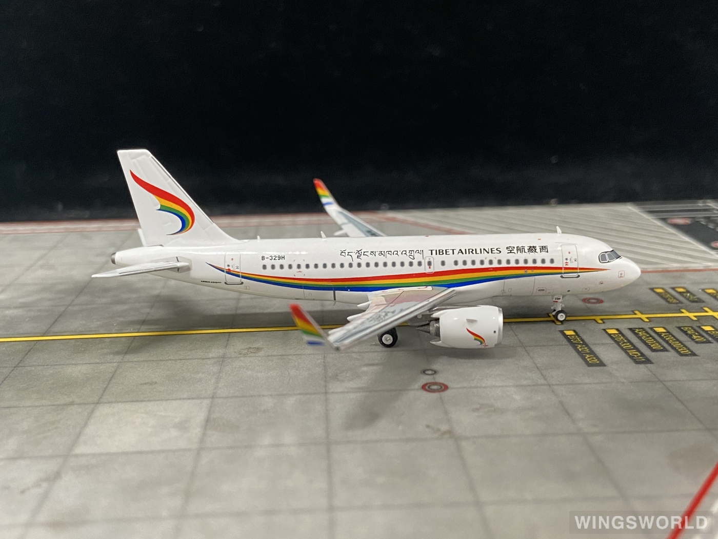 Pandamodel 1:400 202239 Tibet Airlines 西藏航空 Airbus A319neo B-329H