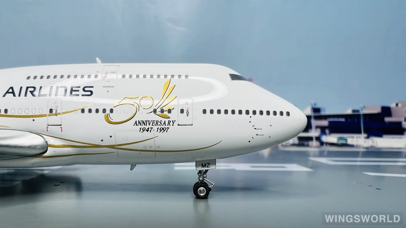 Phoenix 1:400 PH10809 Singapore Airlines 新加坡航空 Boeing 747-400 9V-SMZ