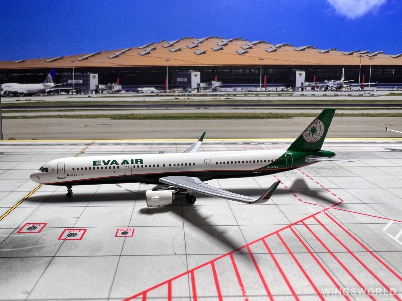 AeroClassics 1:400 AC4B16225 EVA Air 长荣航空 Airbus A321 B-16225