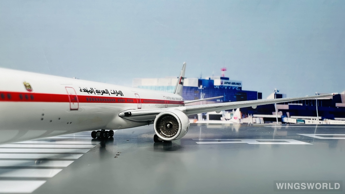 Phoenix 1:400 PH10464 Presidential Flight Boeing 777-300ER A6-SIL