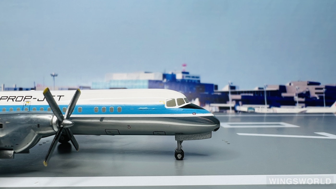 Hogan 1:200 NAMC YS-11 NAMC日本航空机制造YS21155 JA8611 的照片作者