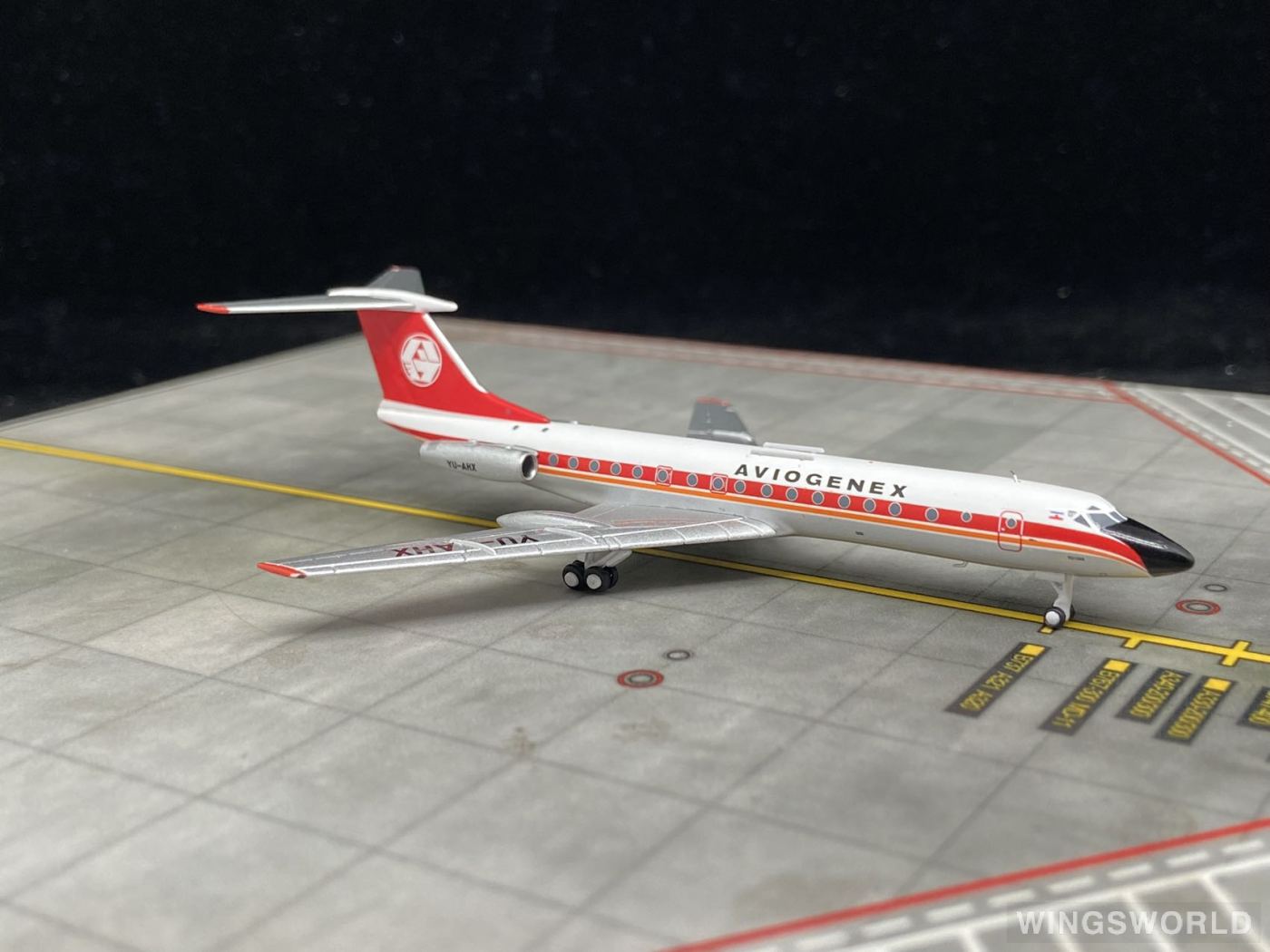 Pandamodel 1:400 52303 Aviogenex Tupolev TU-134 YU-AHX