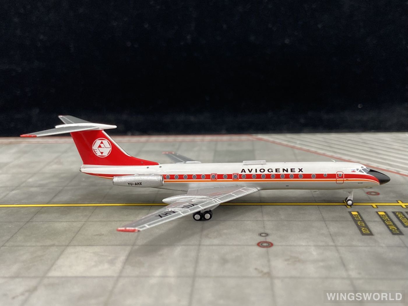 Pandamodel 1:400 Tupolev TU-134 Aviogenex 52303 YU-AHX 的照片 作者:图波列夫飞行大队 ...