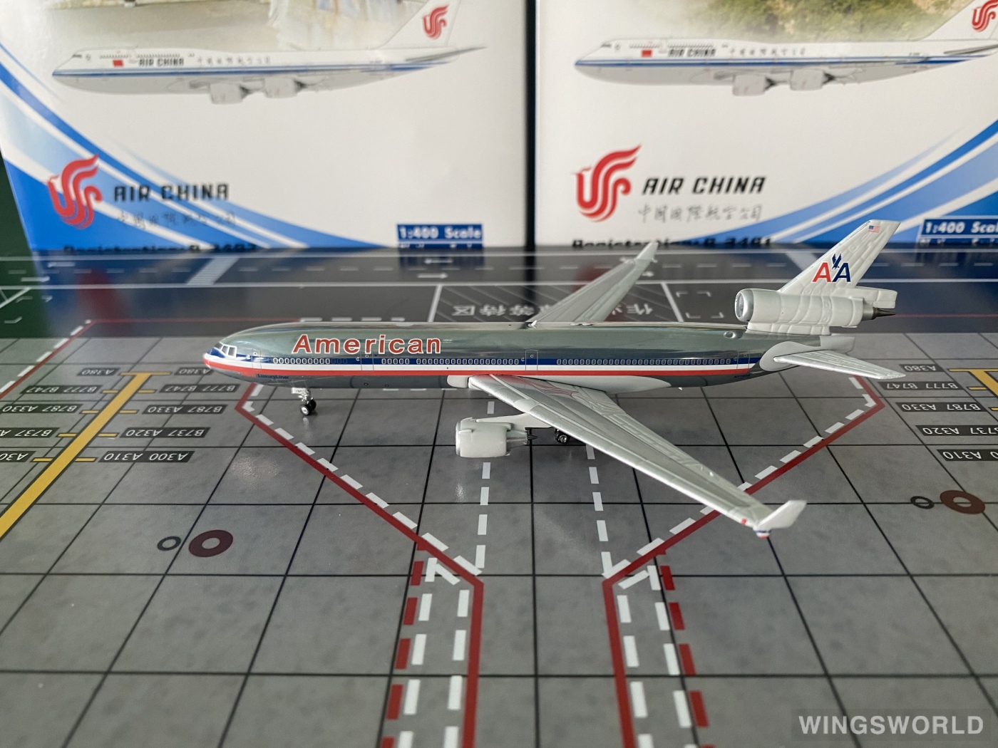 Phoenix 1:400 PH04515 American Airlines 美国航空 McDonnell Douglas MD-11 N1762B