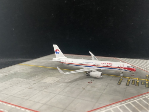 China Eastern 中国东方航空 Airbus A320 B-9921  PH10790 Phoenix 1:400