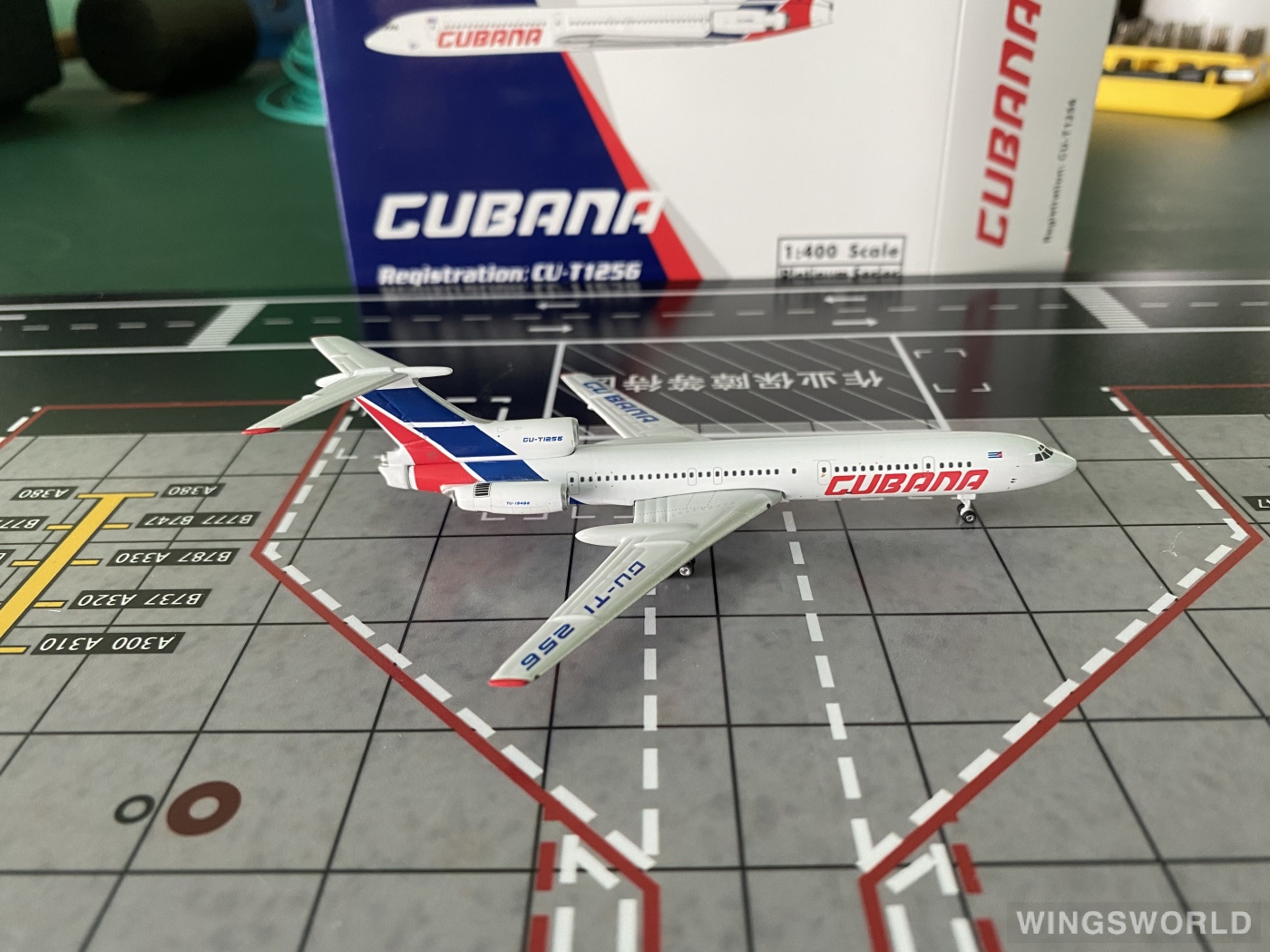 Phoenix 1:400 PH11804 Cubana 古巴航空 Tupolev Tu-154 CU-T1256