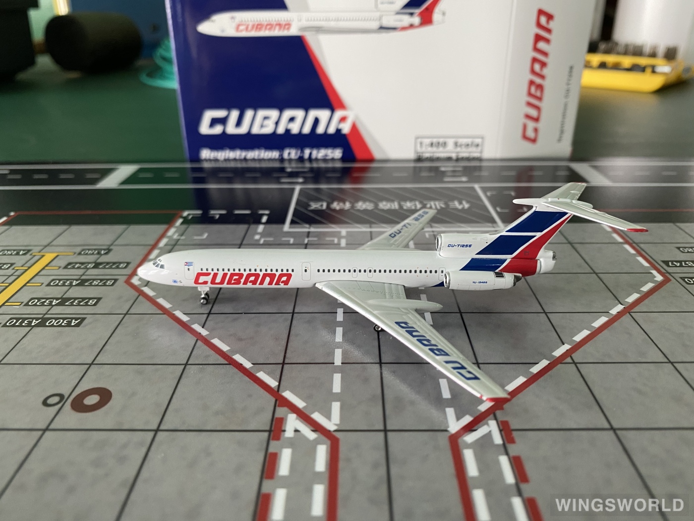 Phoenix 1:400 PH11804 Cubana 古巴航空 Tupolev Tu-154 CU-T1256