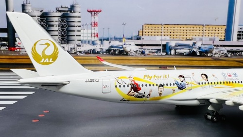 Phoenix 1:400 Boeing 737-800 Japan Airlines 日本航空PH04643 JA317J