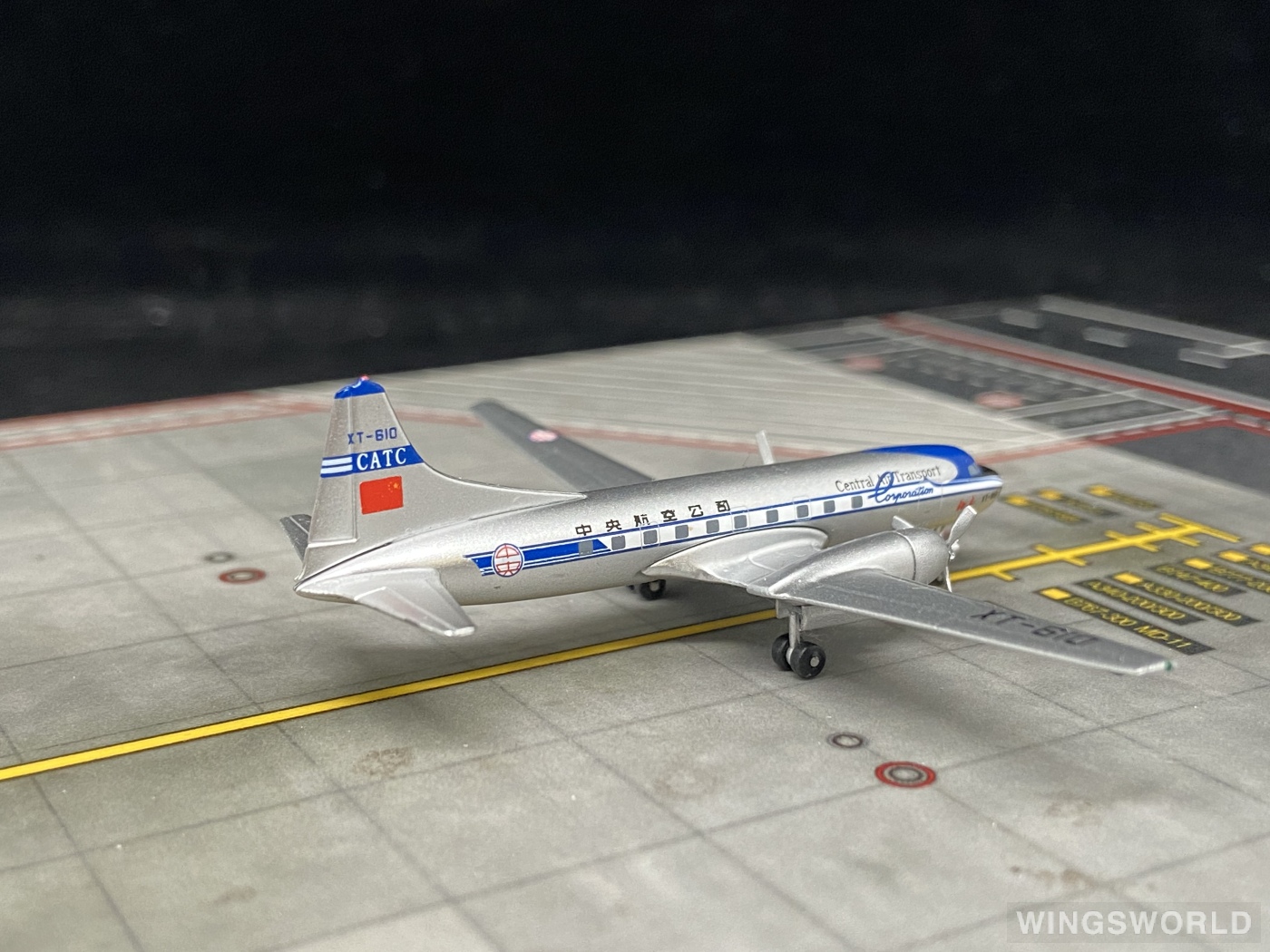 AeroClassics 1:400 ACXT610 CATC 中央航空公司 Convair CV-240 XT-610