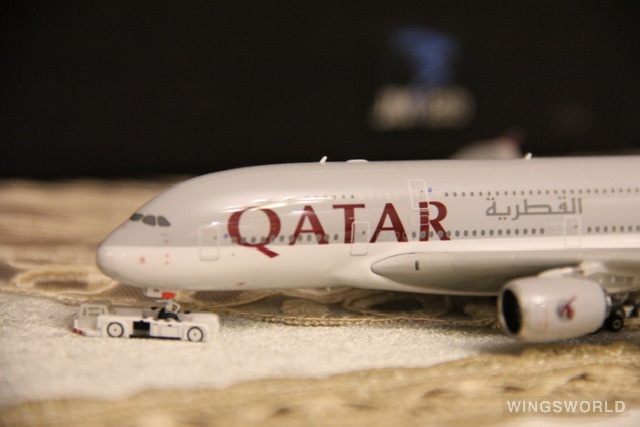 Phoenix 1:400 PH10907 Qatar 卡塔尔航空 Airbus A380-800 A7-APA