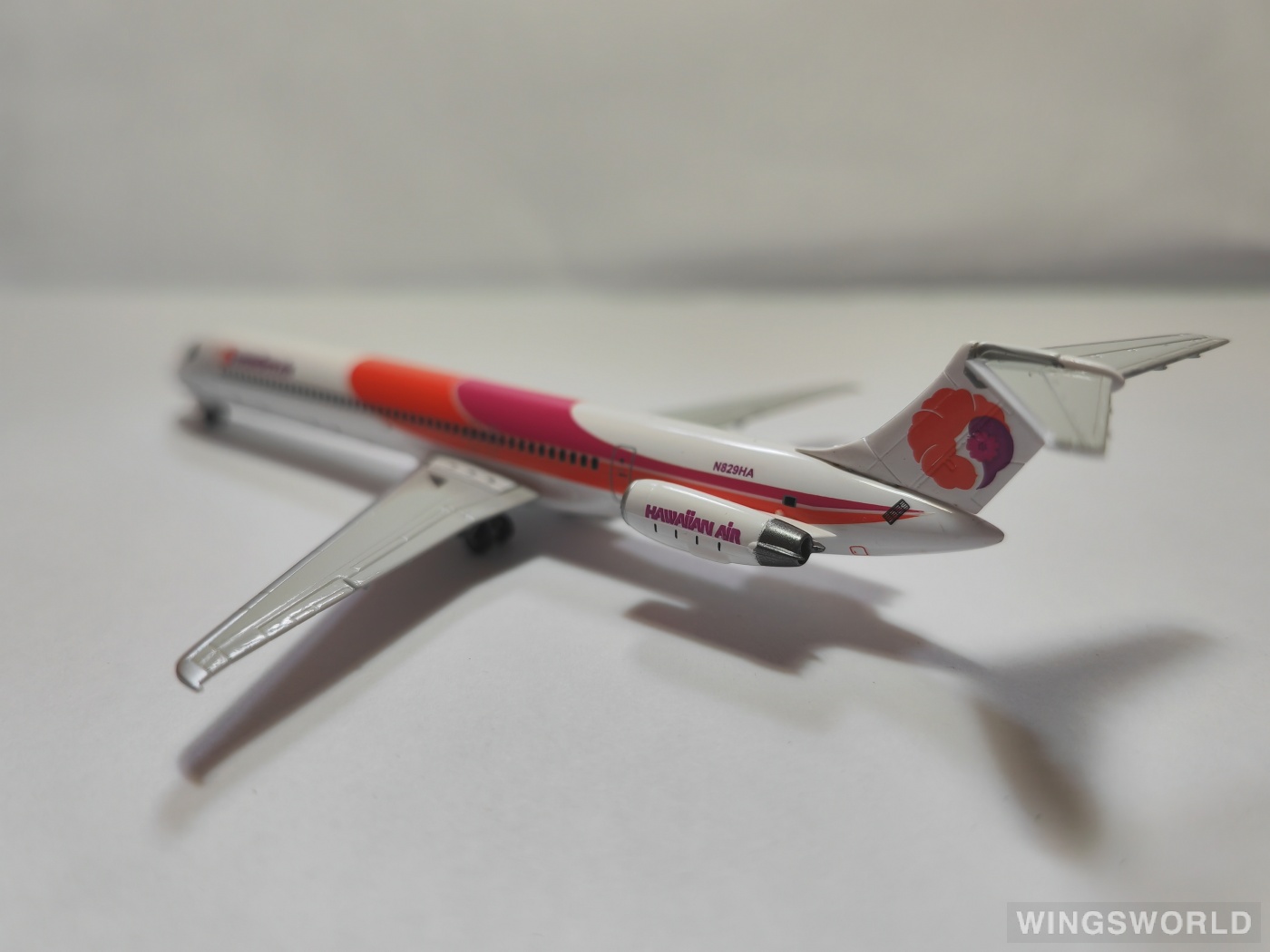 Jet-X 1:400 JX019 Hawaiian Airlines 夏威夷航空 McDonnell Douglas MD-81 N829HA