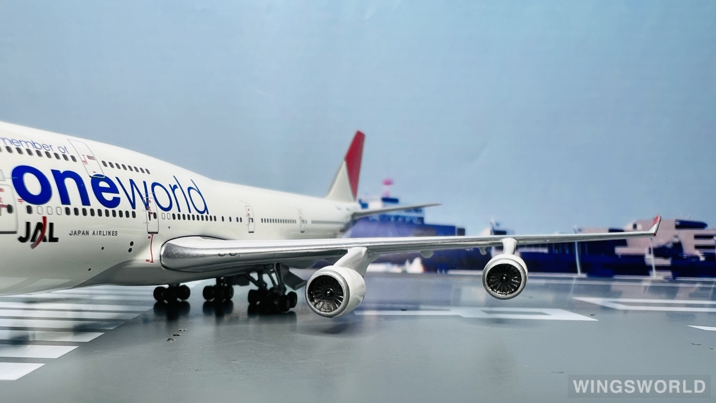 Phoenix 1:400 PH10327 Japan Airlines 日本航空 Boeing 747-400 JA8913