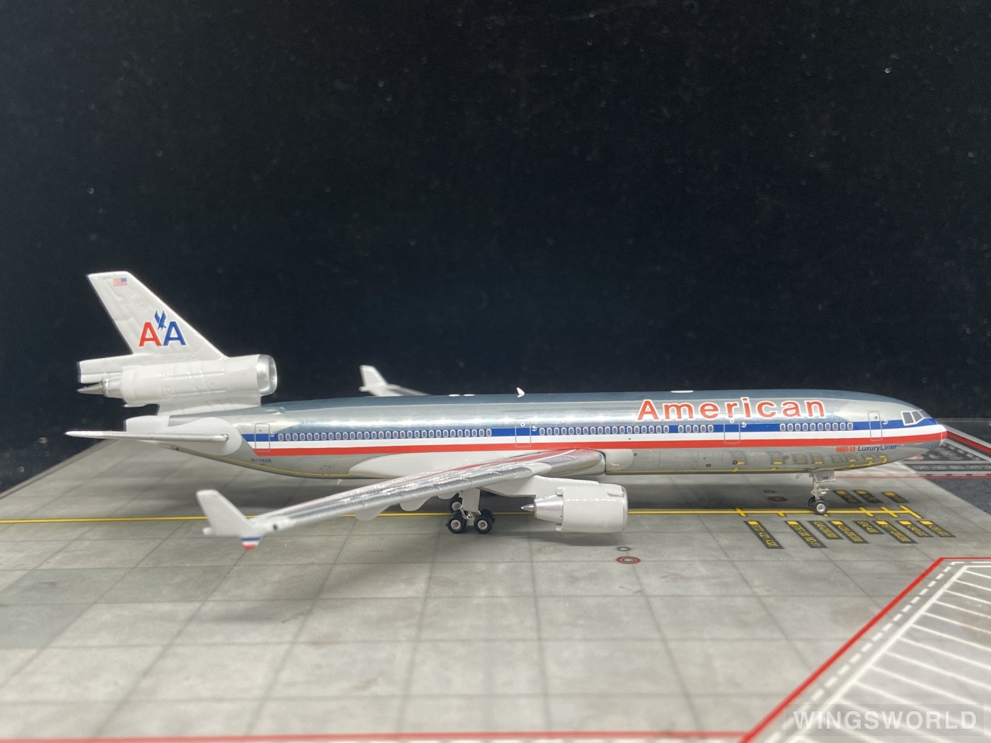 Phoenix 1:400 PH04515 American Airlines 美国航空 McDonnell Douglas MD-11 N1762B